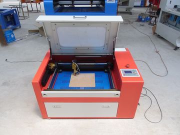 ประเทศจีน 45w Co2 Laser Cutting Engraving Machine For Art Work Industry , Laser Cut Acrylic Jewelry ผู้ผลิต