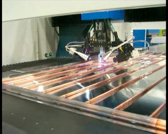 ประเทศจีน Solar Panel Fiber Laser Welding Machine with 2 Laser Welding Heads ผู้ผลิต