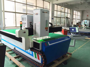 ประเทศจีน Air Cooling Large Engraving Area 2500 * 1300mm 3D Glass Laser Engraving Machine 4000HZ ผู้ผลิต